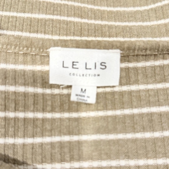 Le Lis Beige and Forest Green striped bodysuit w/ ruffle sleeve, women’s size M - Picture 3 of 3